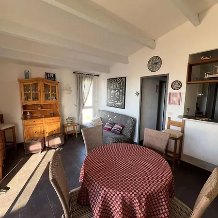 T2 Cabine, Terrasse, Parking Prive, Animaux Acceptes - Fr-1-702-38 Apartment *